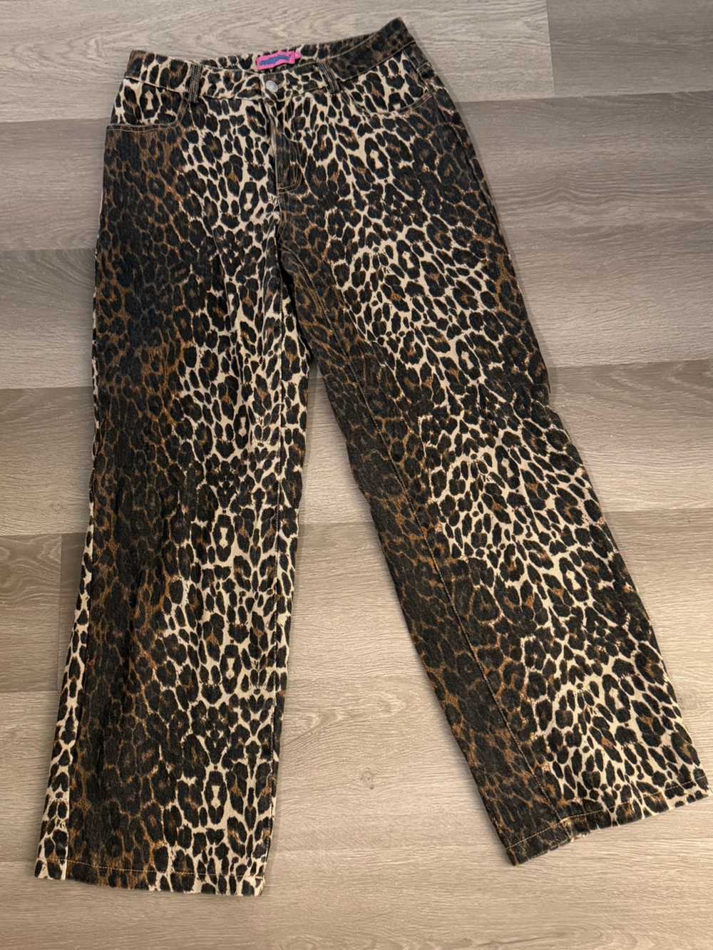 Edikted Leopard Printed Low Rise Jean | S - Picture 6 of 6